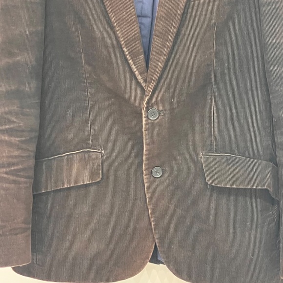 Sold - Picture 2 of 14